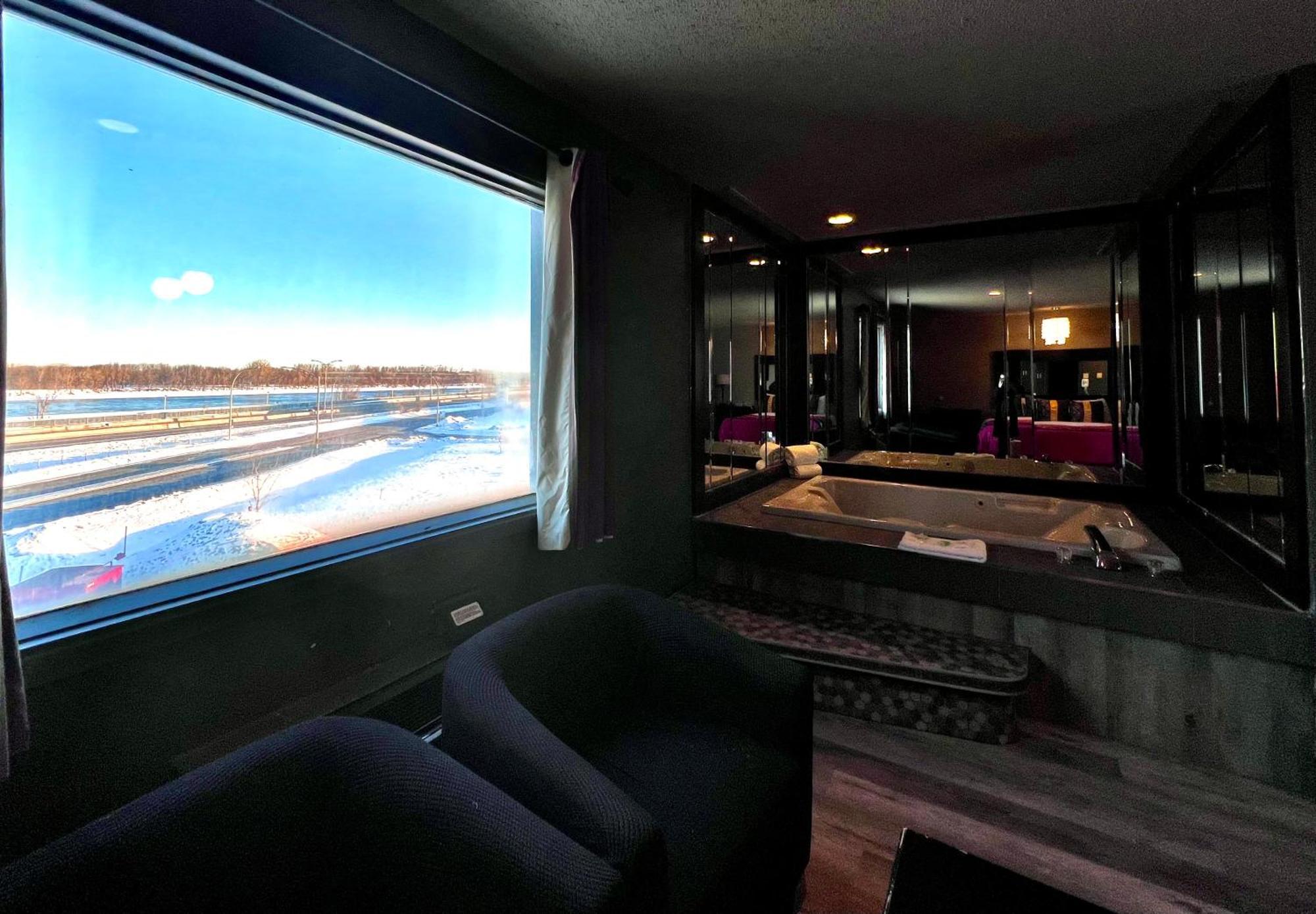 Hotel L'Express Longueuil Habitación foto
