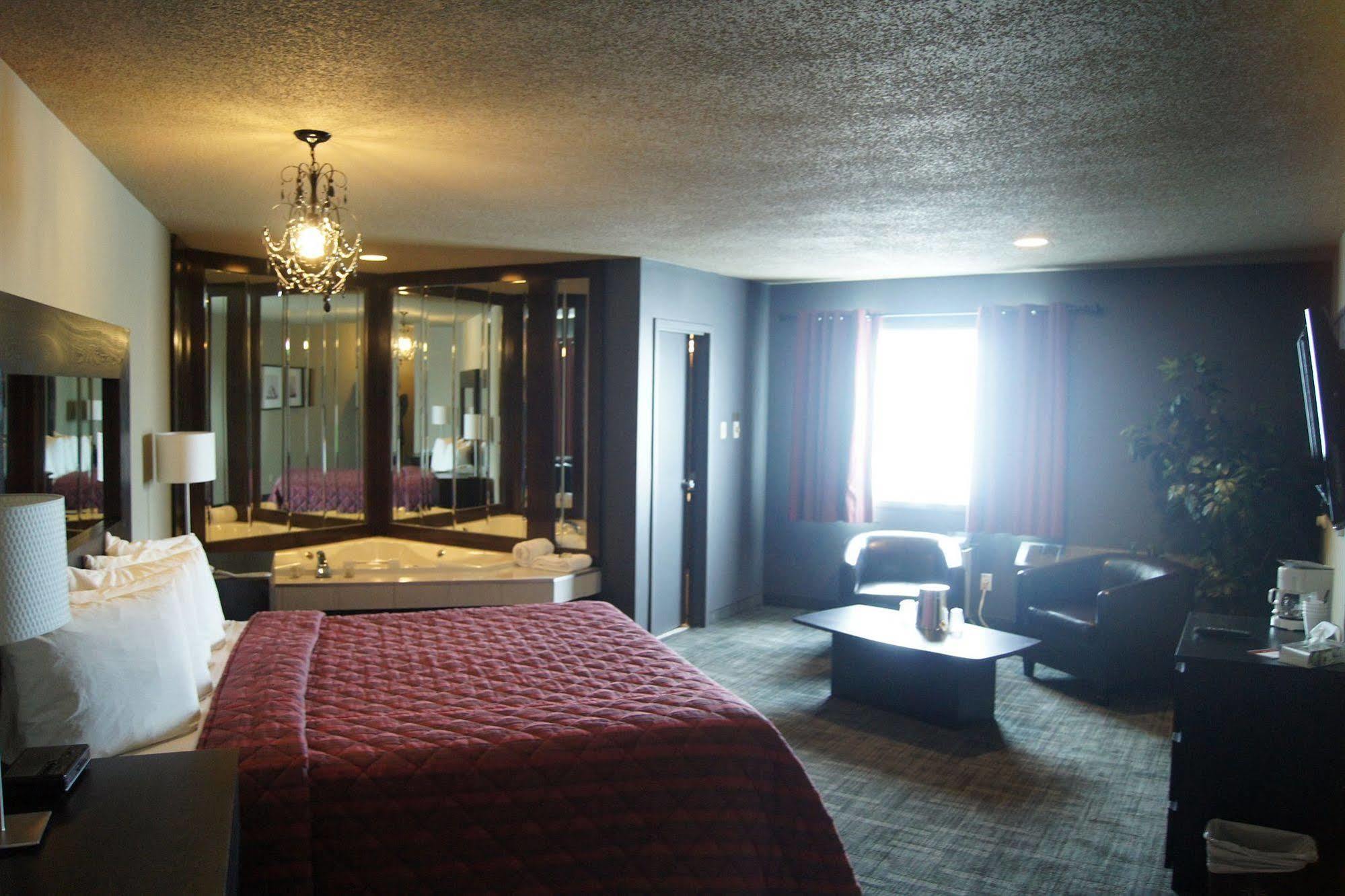 Hotel L'Express Longueuil Exterior foto
